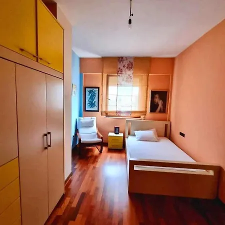 Center Easystay Penthouse Διαμέρισμα *
